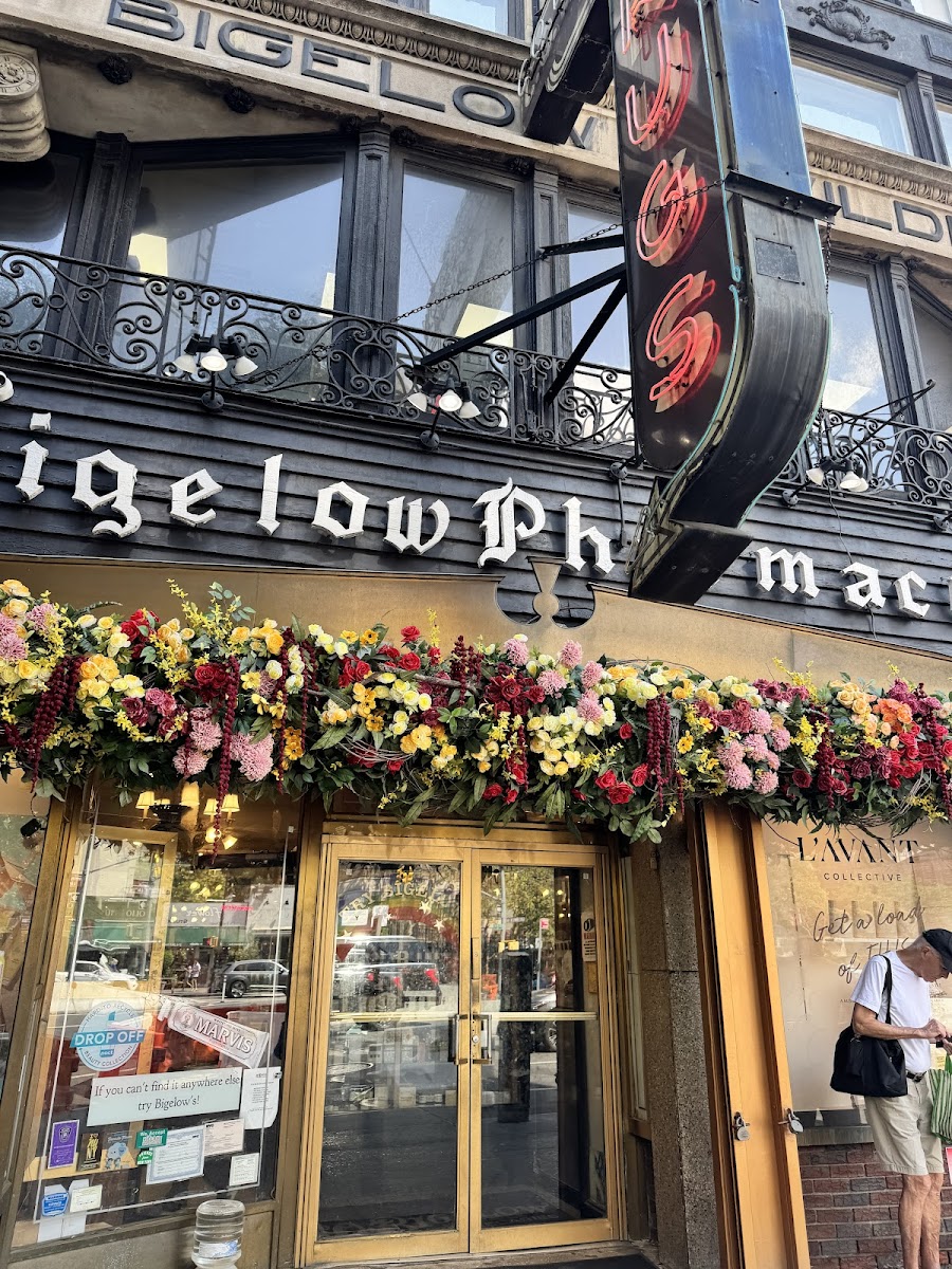 C.o. Bigelow Chemists